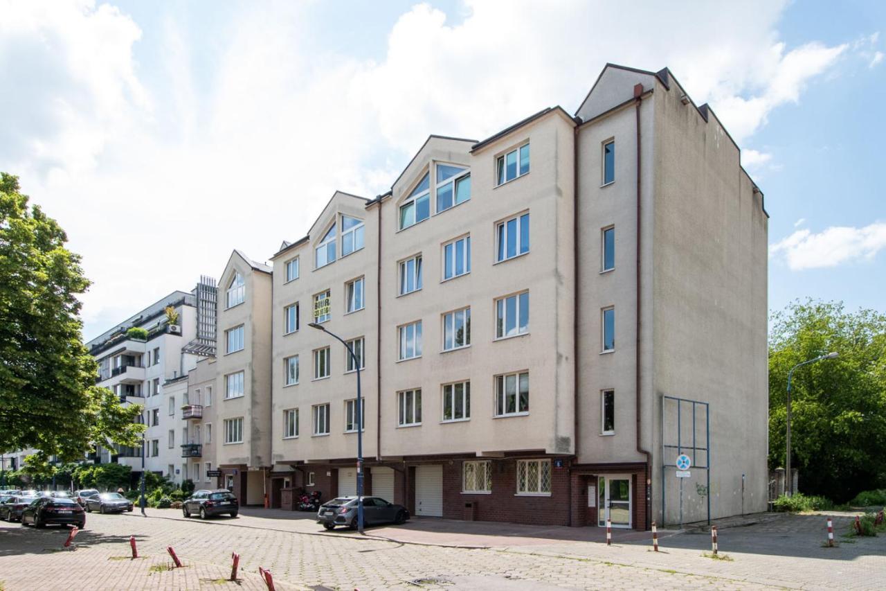 Mgr Ministudio Bitwy Warszawskiej Obok Lotnisko Warszawa Varsóvia Exterior foto
